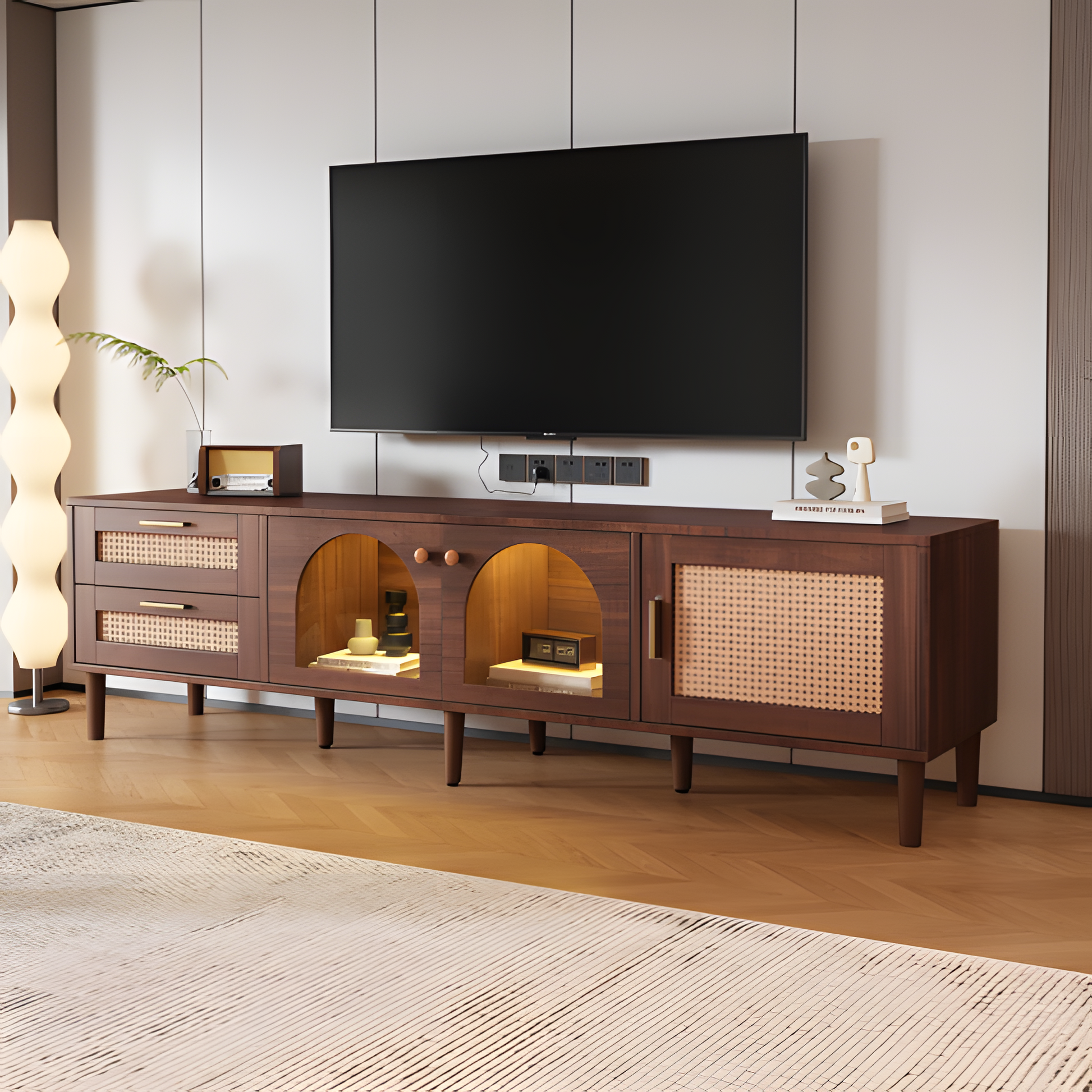 TV-Schrank „RattanLux“ – 180 cm, LED, Rattan & Glas | Für Fernseher bis 80 Zoll