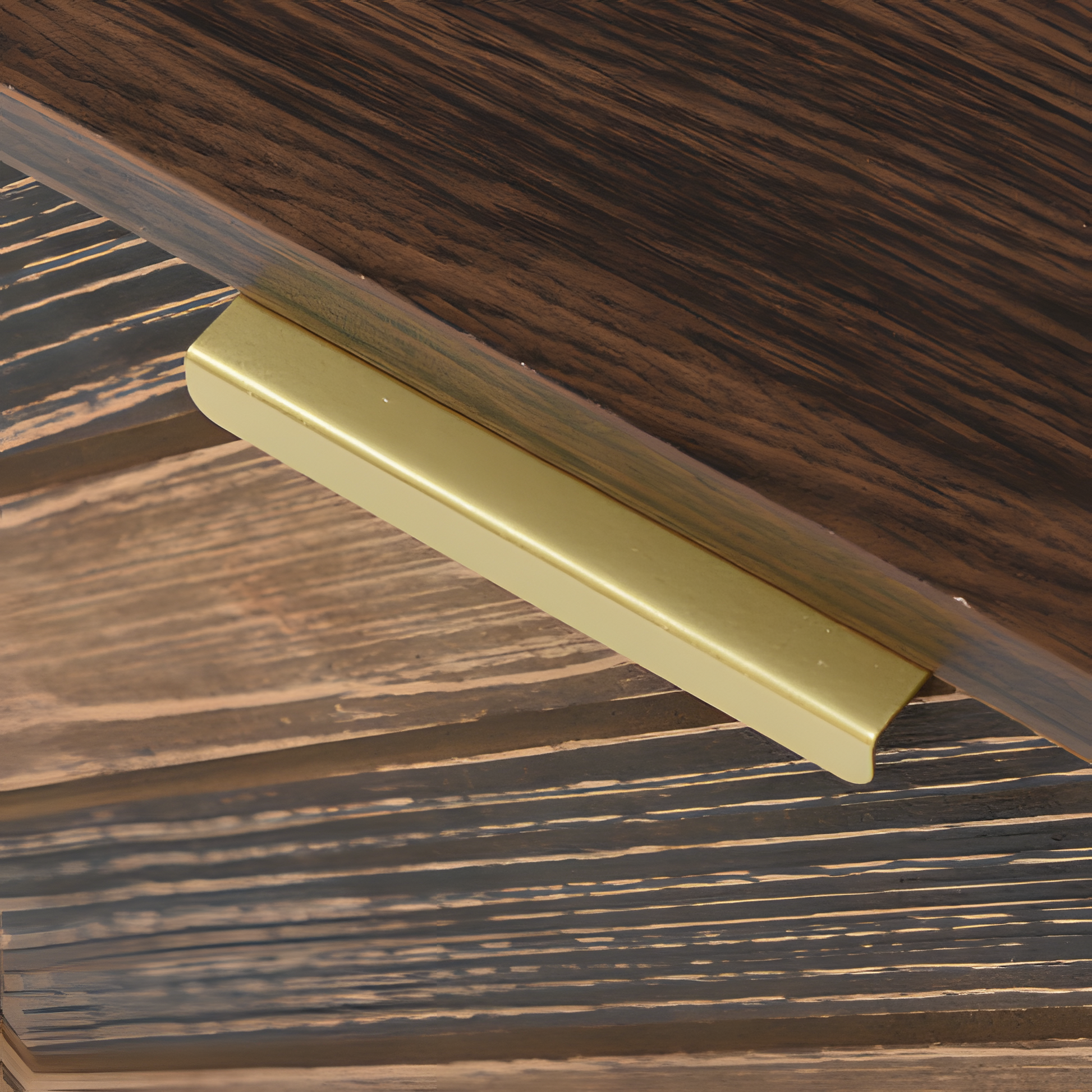 TV-Lowboard „Natura“ – Massivholzfurnier & goldene Griffe | 155 × 38 × 48 cm