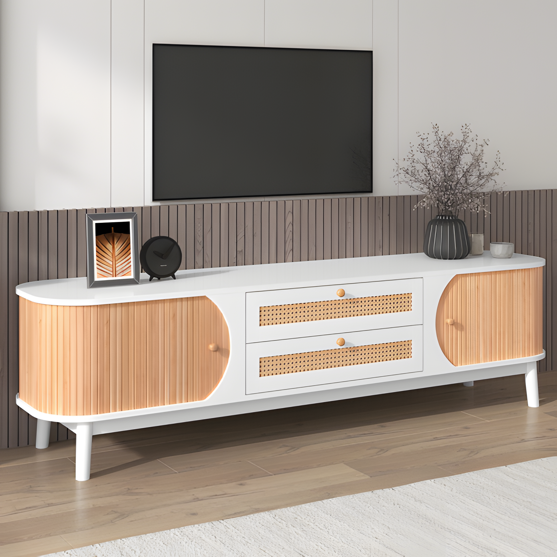 TV-Schrank „RATTANA“ – Natürliches Design mit Rattandetails & Stauraum